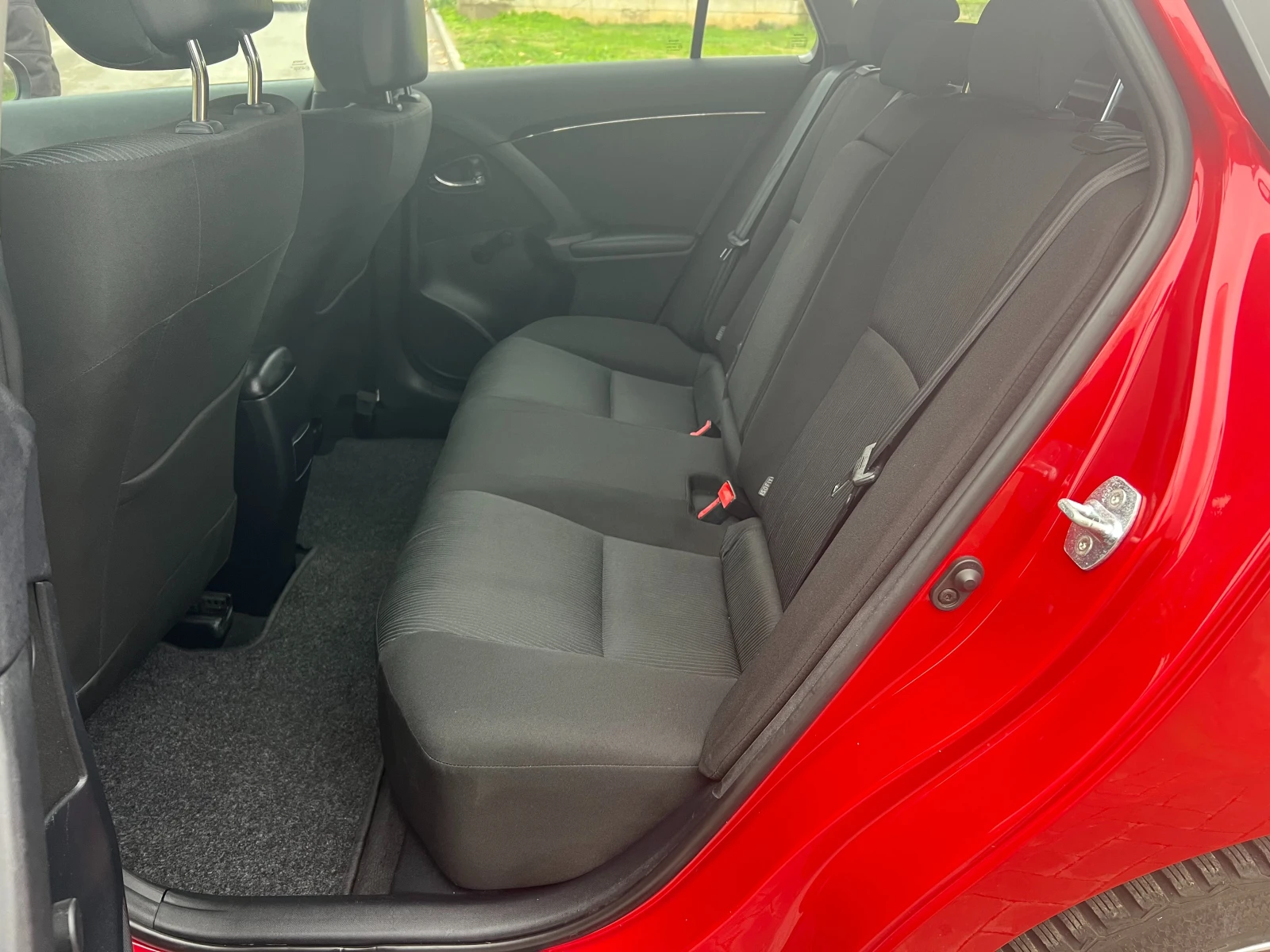 Toyota Avensis 1.8-  | Mobile.bg   13