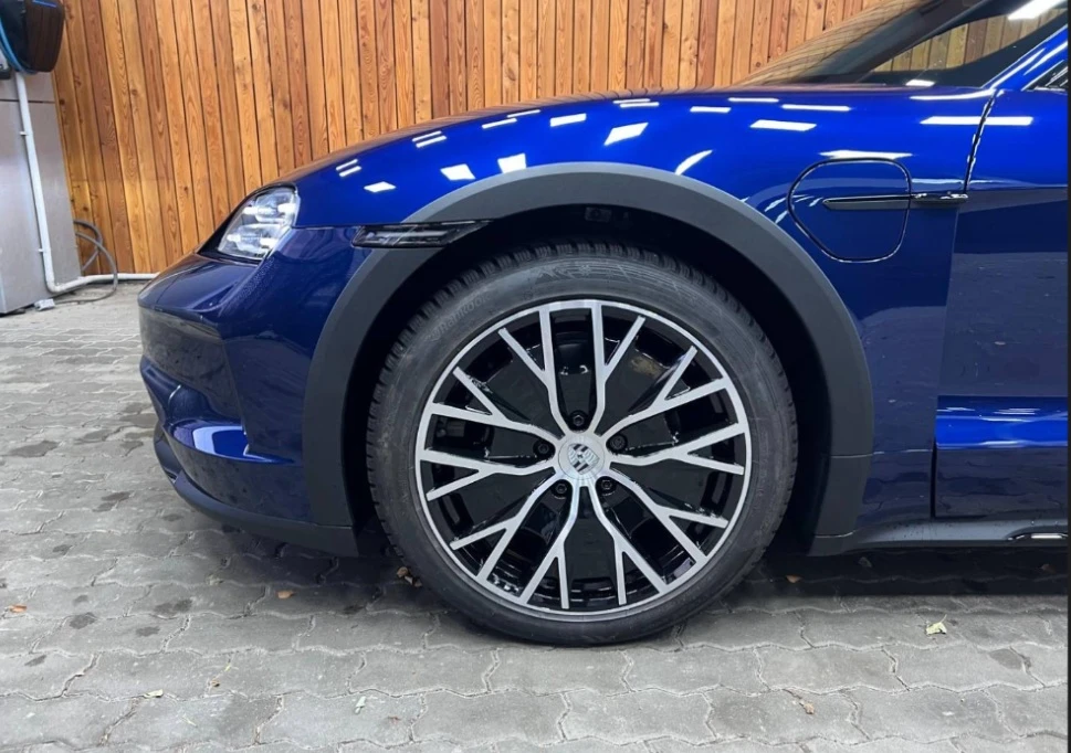 Porsche Taycan 4S 105kWh - изображение 2