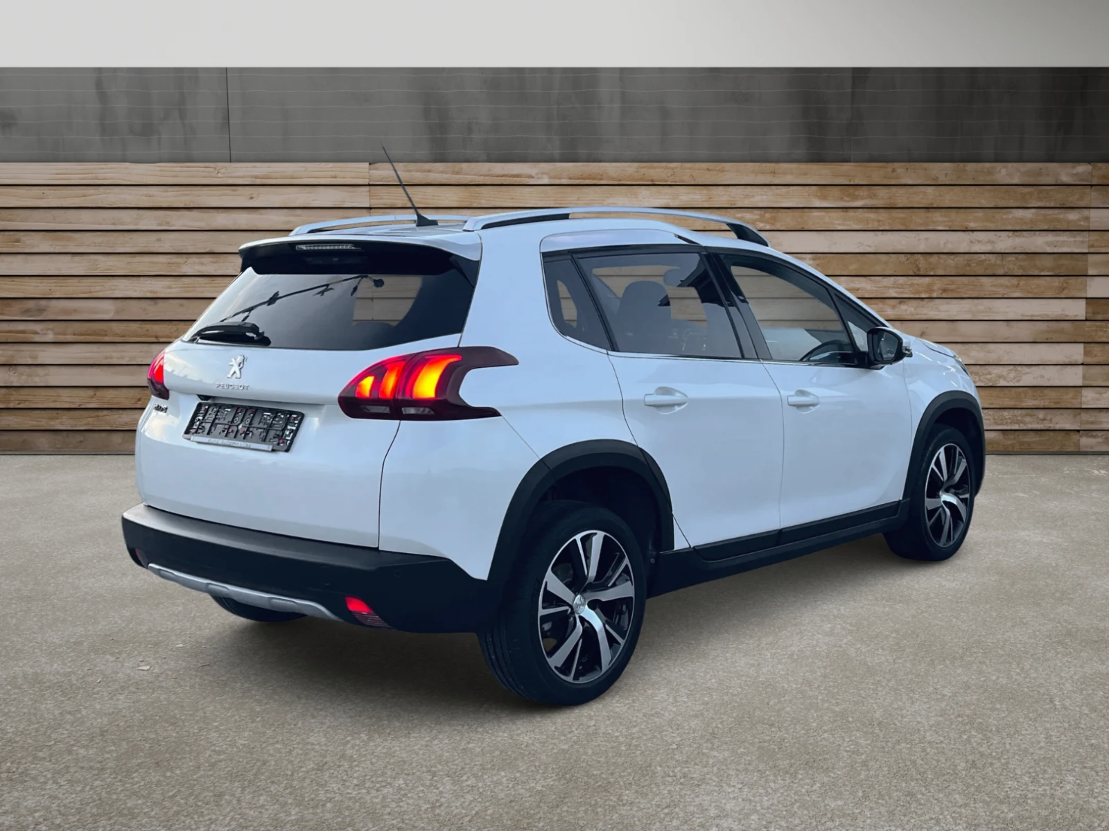 Peugeot 2008 1.5BlueHDi Automatic = = 112 000km= =  | Mobile.bg � ����������� 6