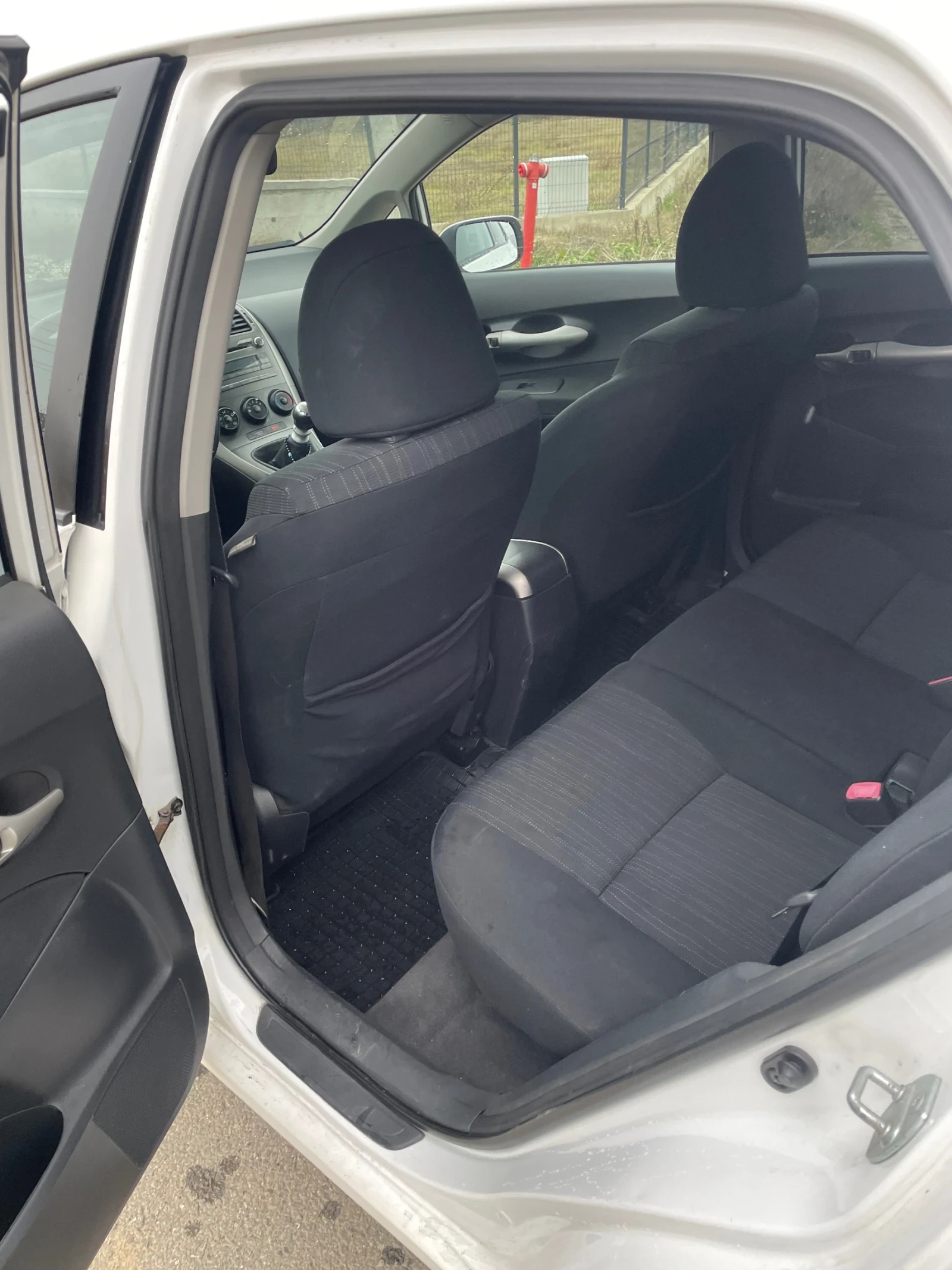 Toyota Auris Toyota Auris 2.0 D4D | Mobile.bg � ����������� 10