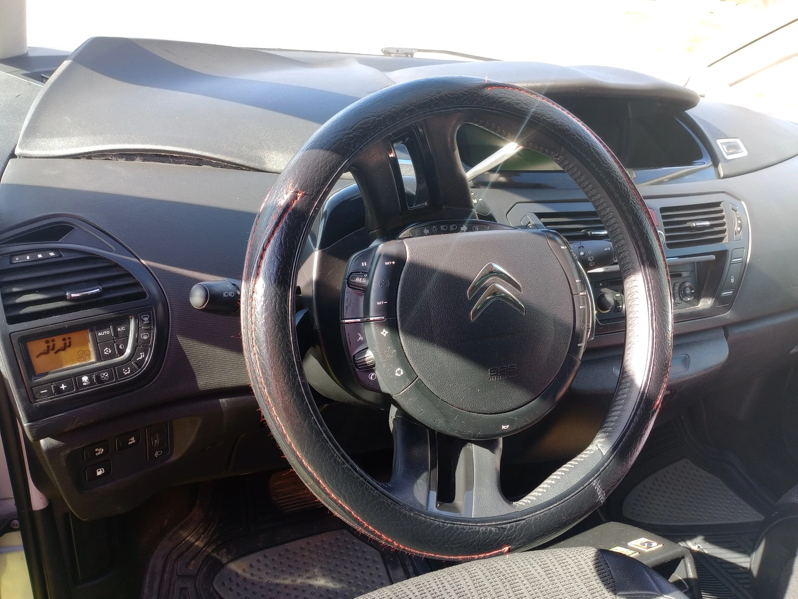 Citroen C4 Picasso, снимка 2 - Автомобили и джипове - 53799224