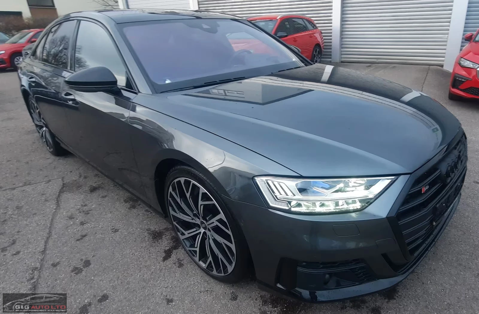 Audi S8 4.0TFSI/571HP/NIGHT/MASSAGE/PANO/B&O/360/MEMO/909g, снимка 3 - Автомобили и джипове - 53811495