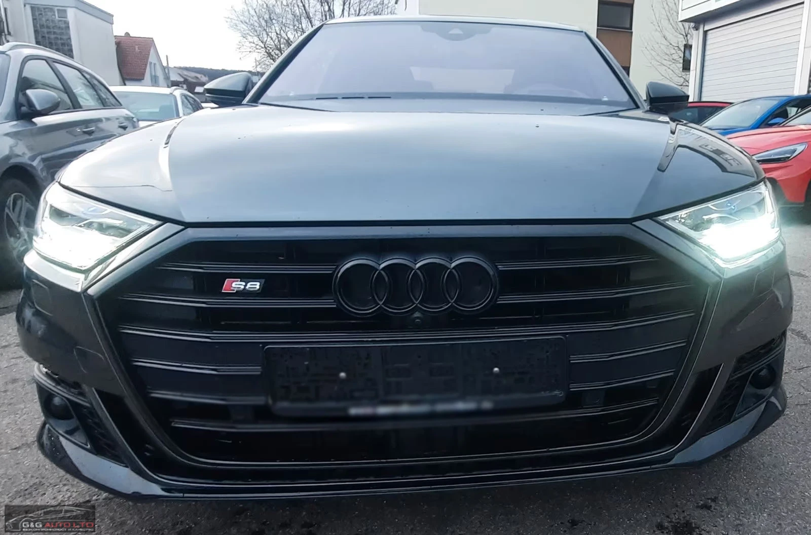 Audi S8 4.0TFSI/571HP/NIGHT/MASSAGE/PANO/B&O/360/MEMO/909g, снимка 2 - Автомобили и джипове - 53811495