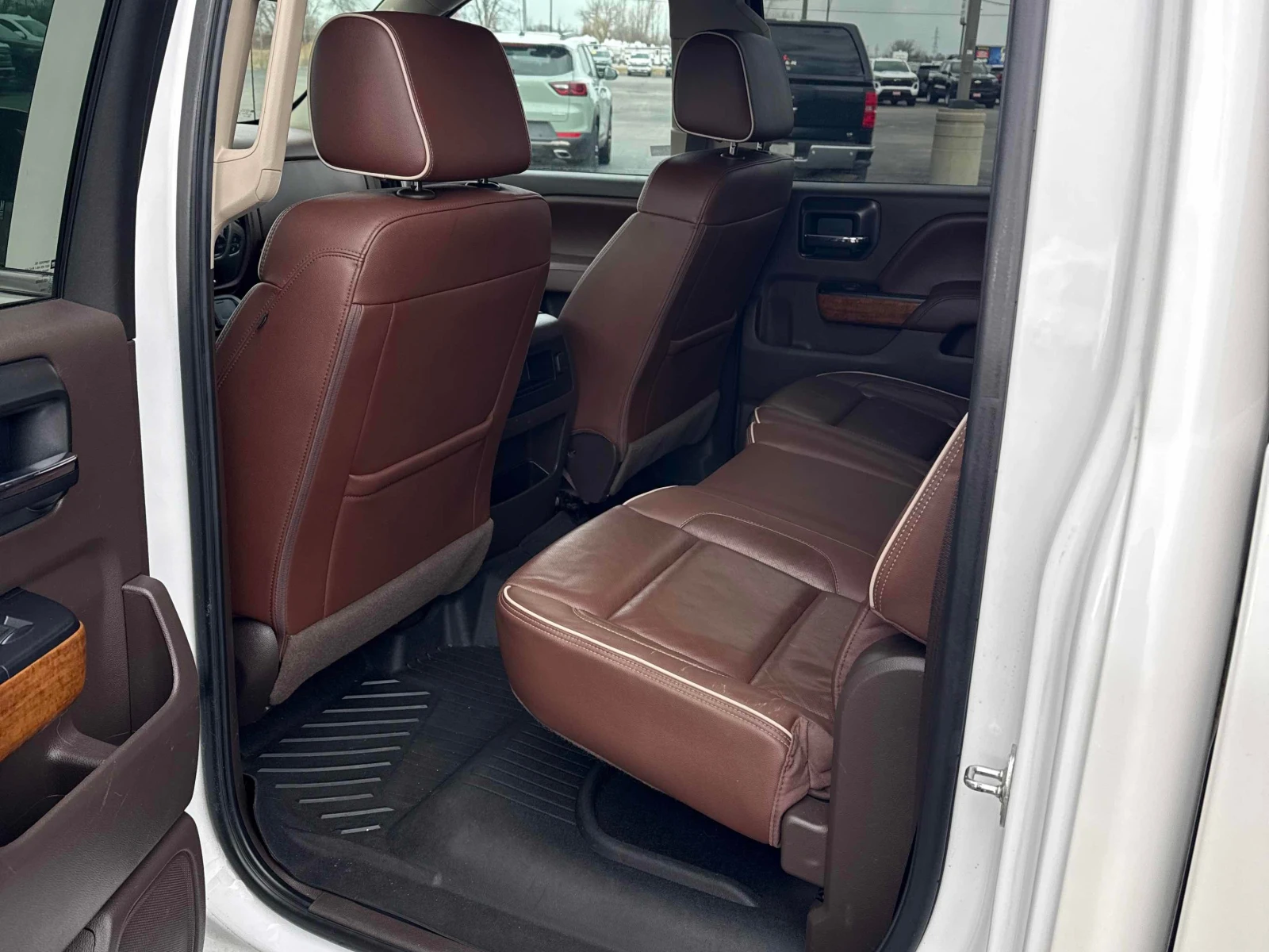 Chevrolet Silverado 6.2L 8cyl 4WD, снимка 10 - Автомобили и джипове - 53935844