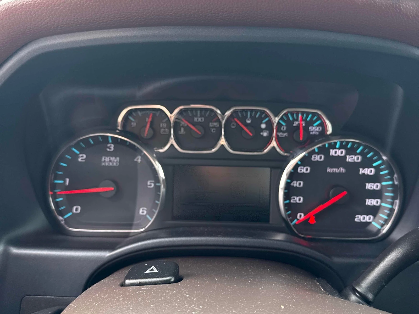 Chevrolet Silverado 6.2L 8cyl 4WD, снимка 8 - Автомобили и джипове - 53935844