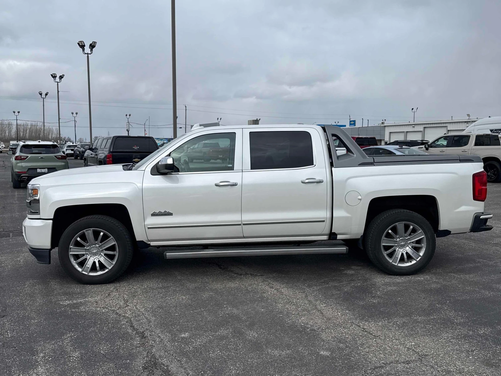 Chevrolet Silverado 6.2L 8cyl 4WD, снимка 2 - Автомобили и джипове - 53935844