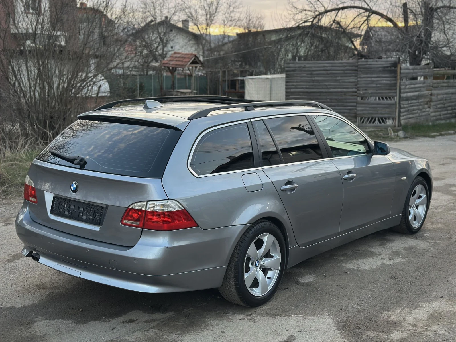 BMW 530 D / 231HP PANORAMA, снимка 4 - Автомобили и джипове - 53977964