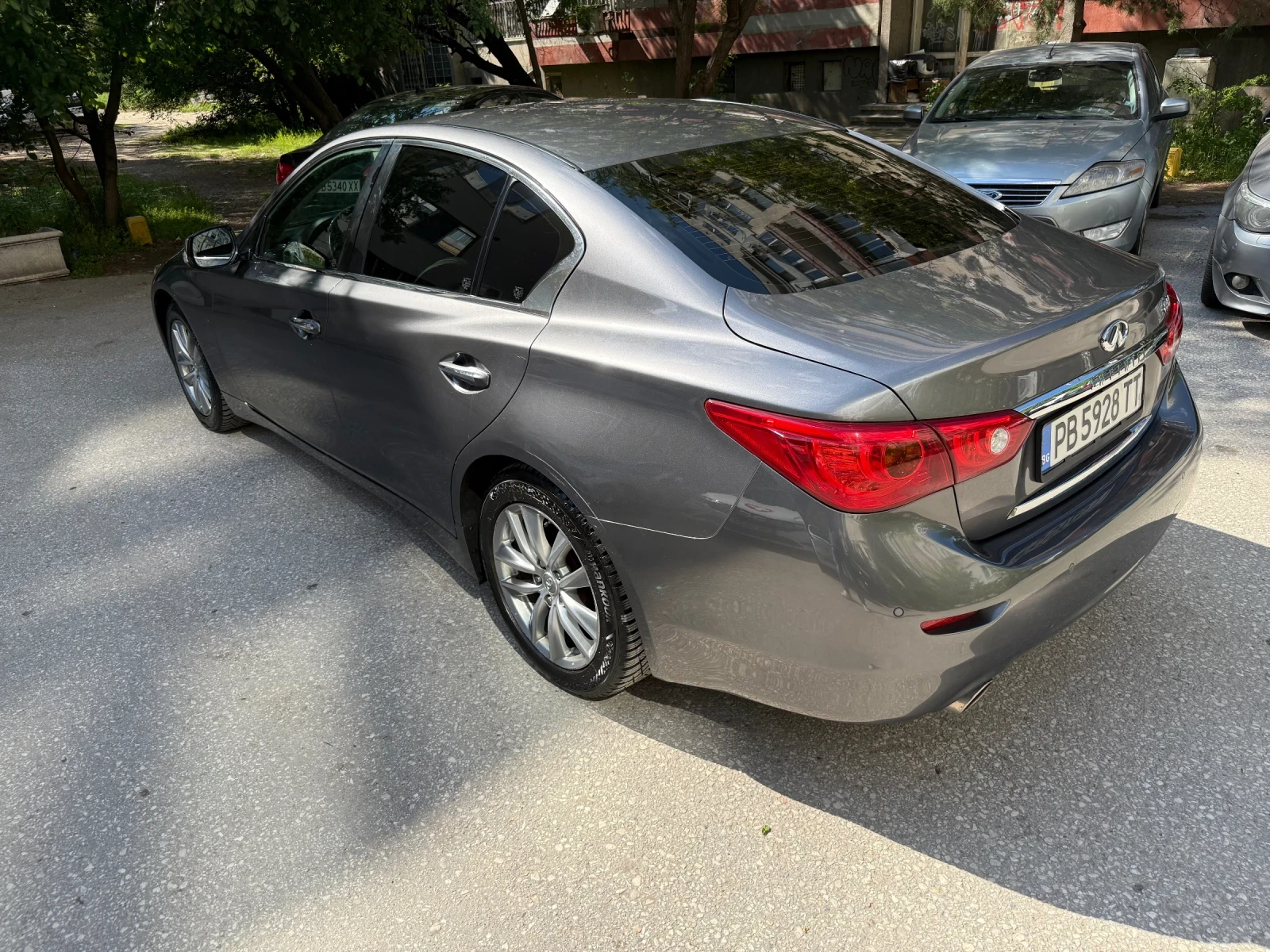 Infiniti Q50, снимка 2 - Автомобили и джипове - 54439164