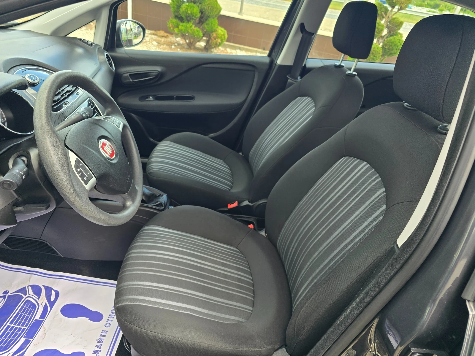 Fiat Punto 1.2 БЕНЗИН EVO ! ! РЕАЛНИ КИЛОМЕТРИ , снимка 10 - Автомобили и джипове - 54673972