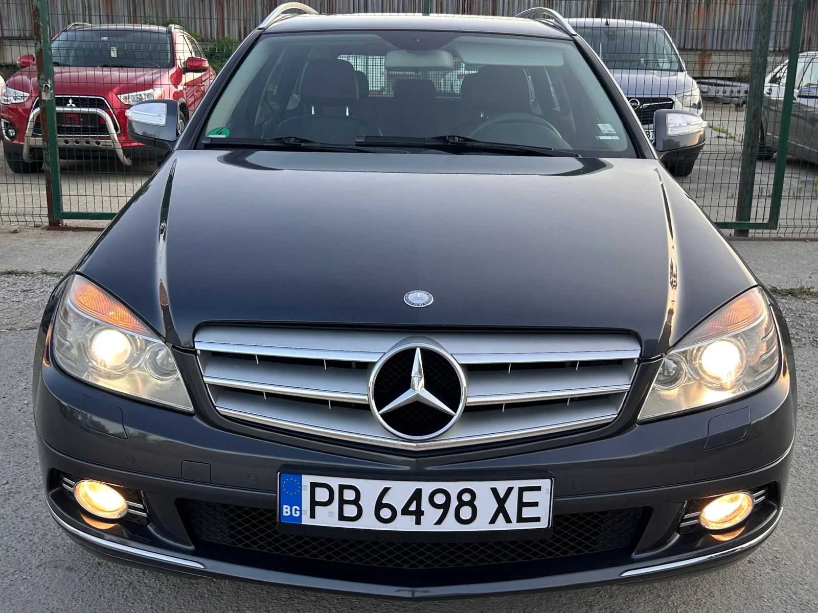 Mercedes-Benz C 220, снимка 8 - Автомобили и джипове - 54723243