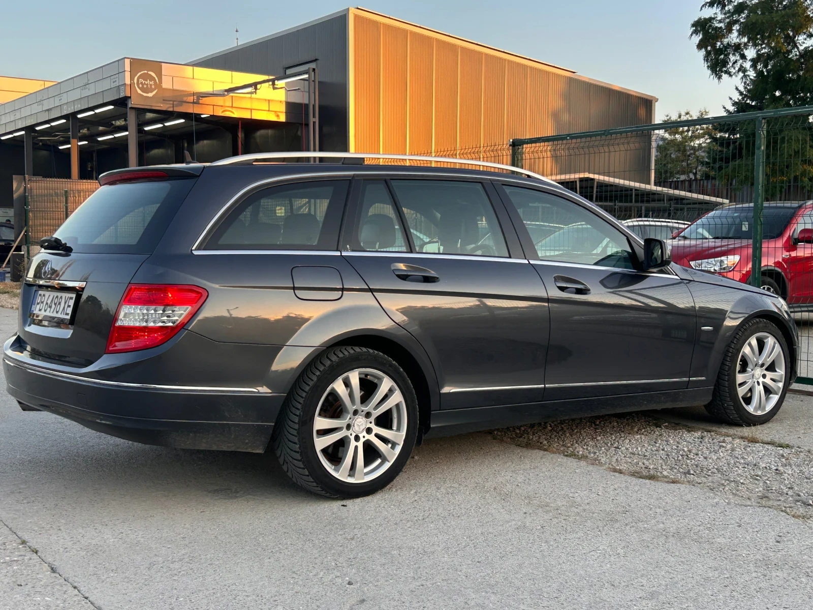 Mercedes-Benz C 220, снимка 5 - Автомобили и джипове - 54723243