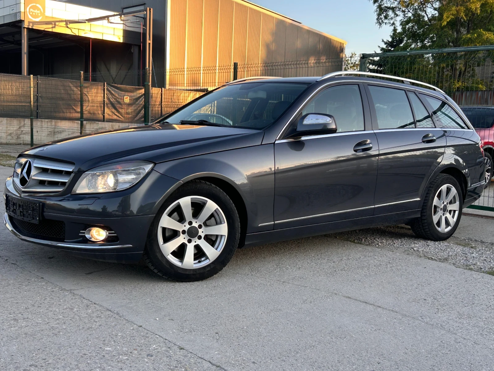 Mercedes-Benz C 220