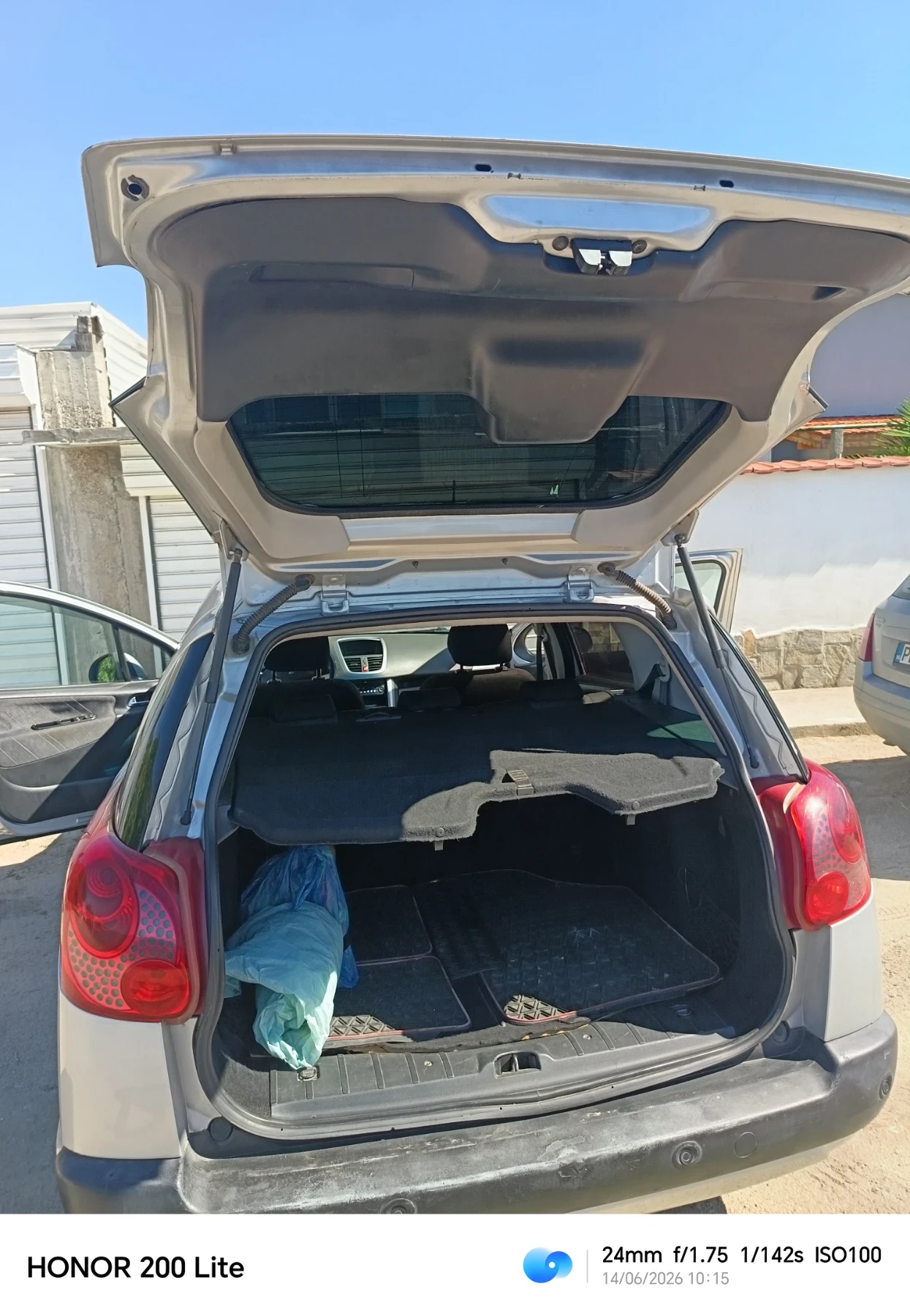 Peugeot 207, снимка 6 - Автомобили и джипове - 54899460
