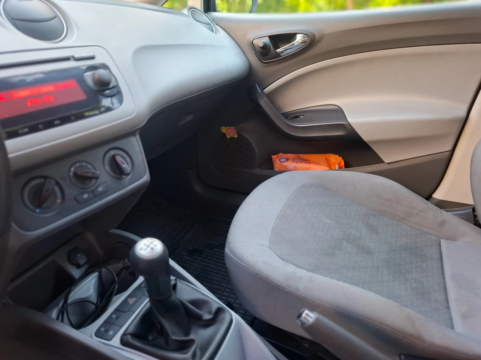 Seat Ibiza, снимка 7 - Автомобили и джипове - 55092662