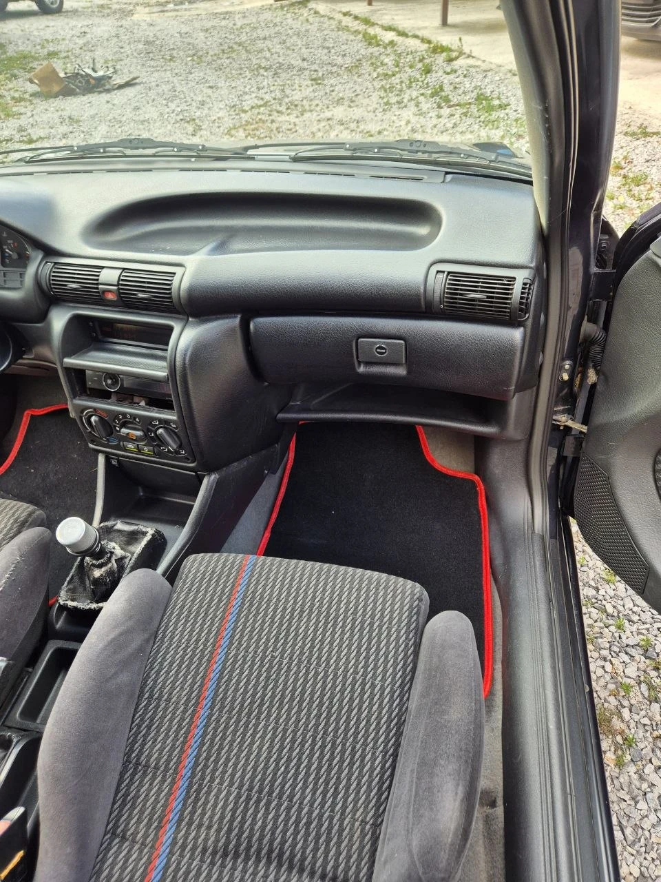 Opel Astra GSI , снимка 10 - Автомобили и джипове - 55416071