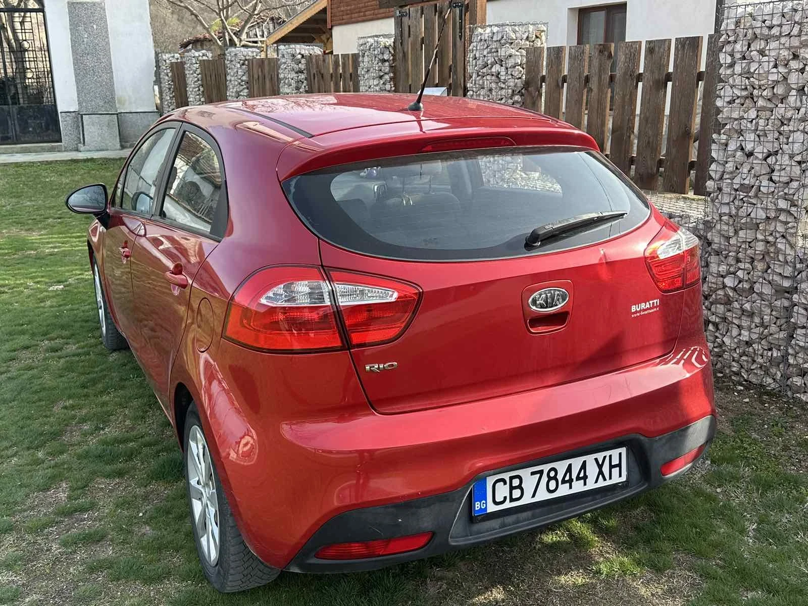 Kia Rio, снимка 17 - Автомобили и джипове - 55527908