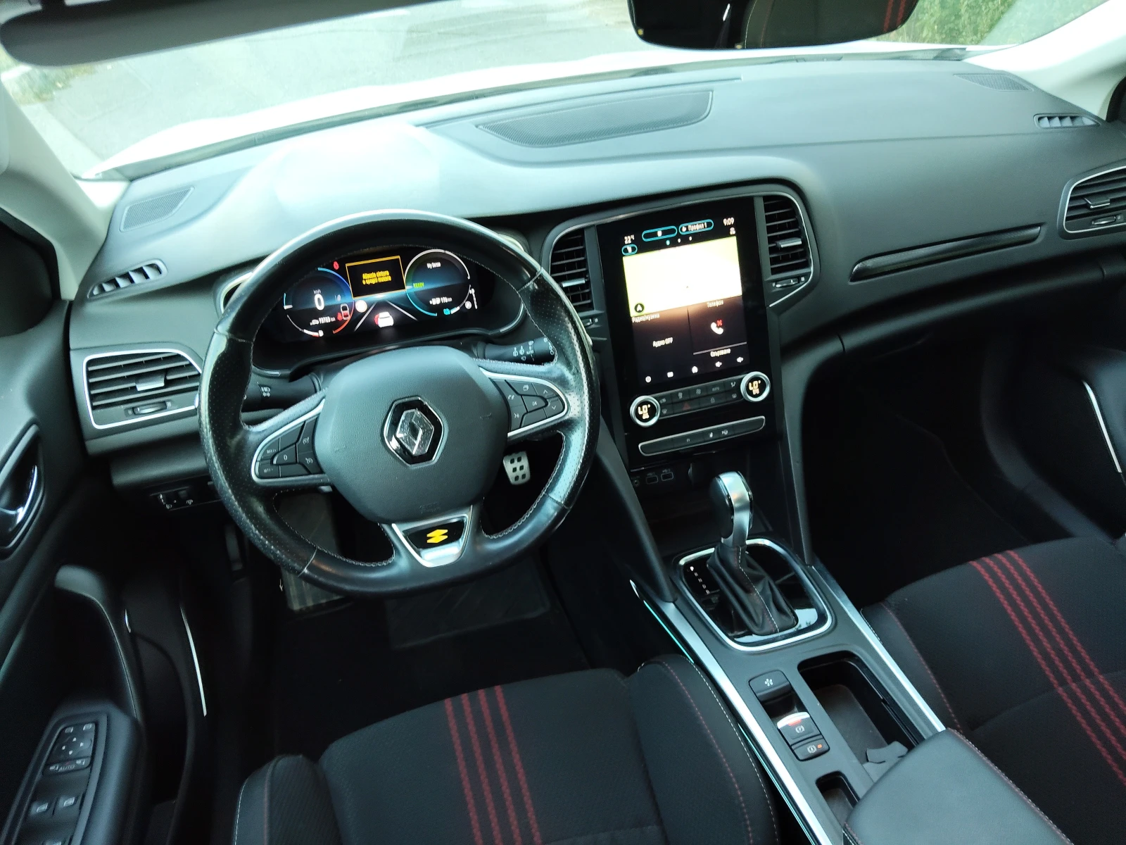 Renault Megane RS-Line Plug-in HYBRID, снимка 6 - Автомобили и джипове - 55987535