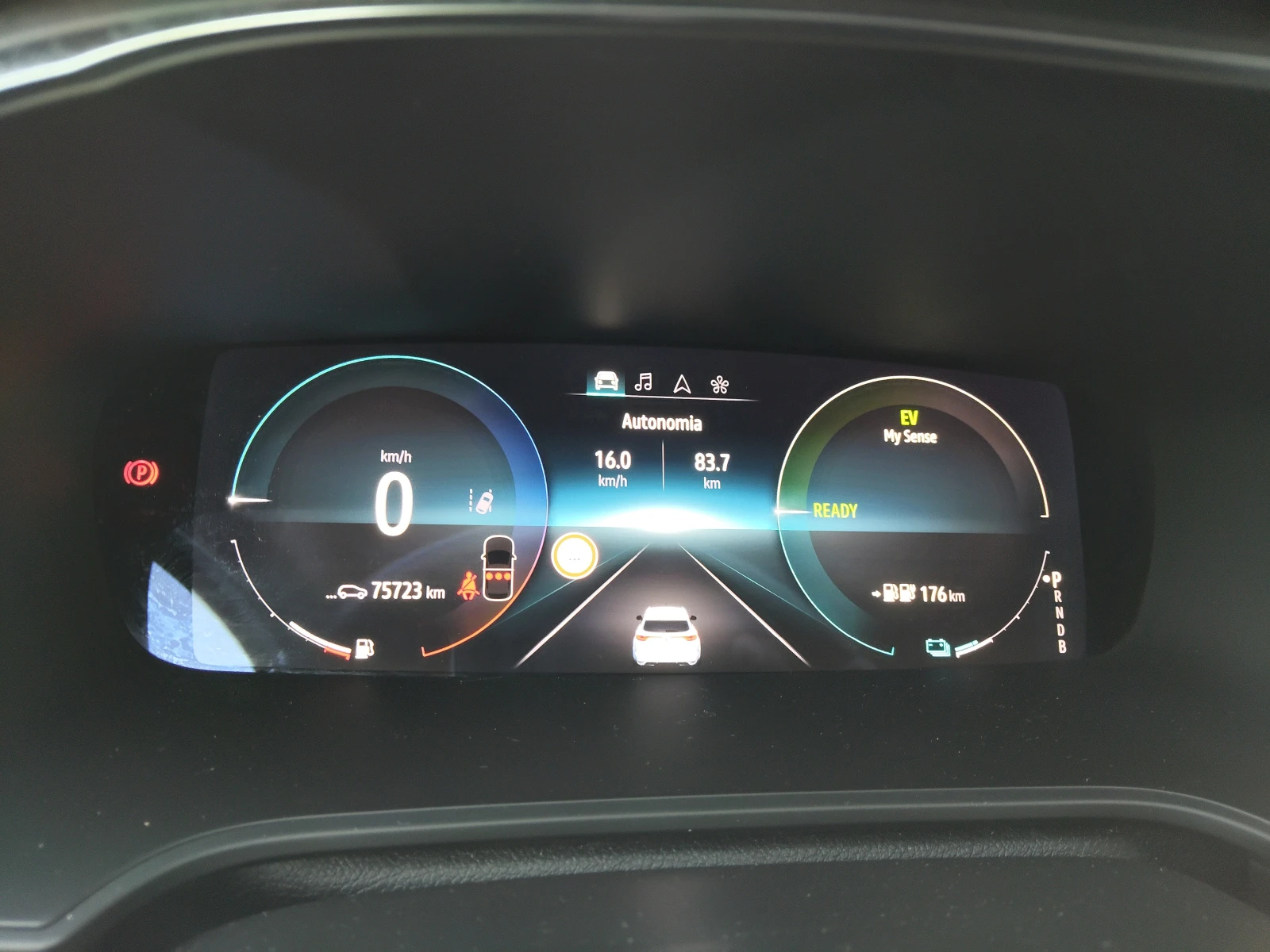 Renault Megane RS-Line Plug-in HYBRID, снимка 8 - Автомобили и джипове - 55987535