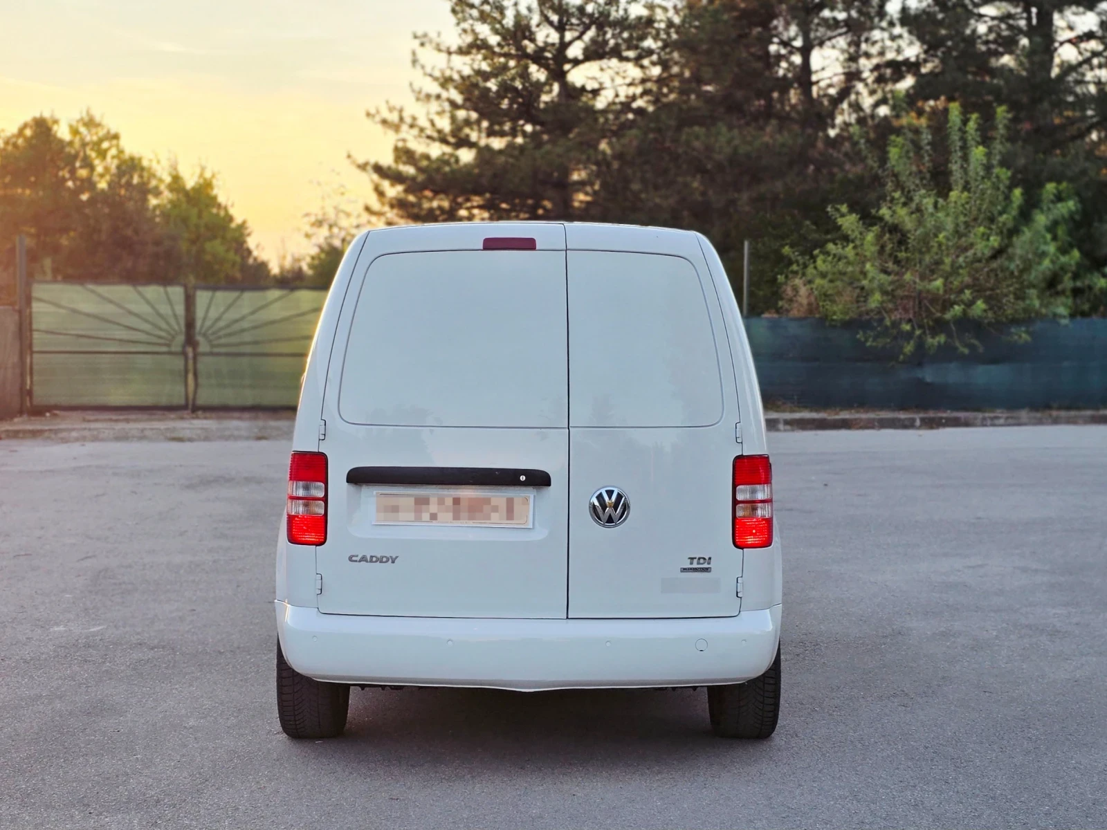 VW Caddy 1.6 TDI CLIMA | Mobile.bg � ����������� 4
