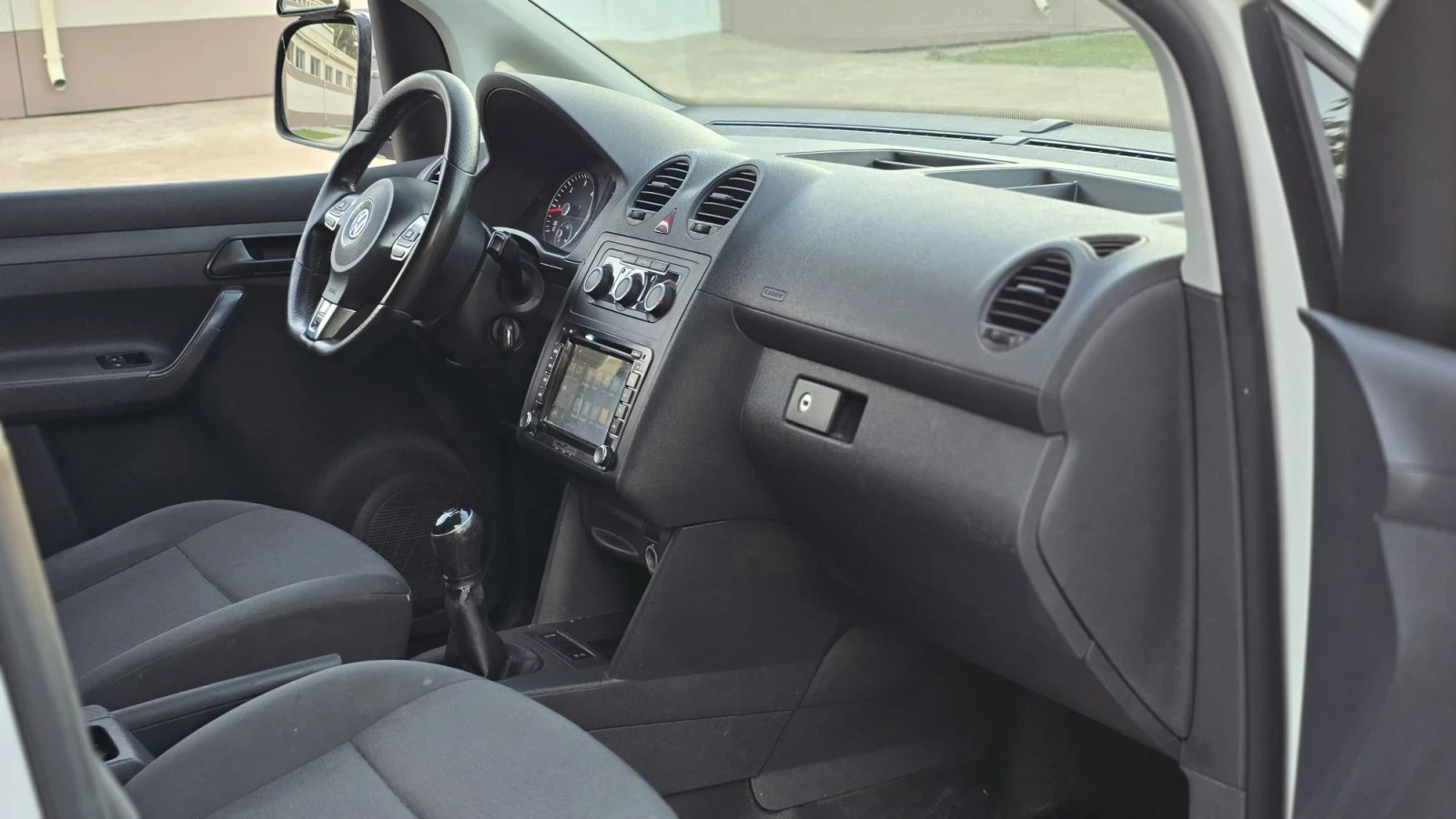 VW Caddy 1.6 TDI CLIMA | Mobile.bg � ����������� 12