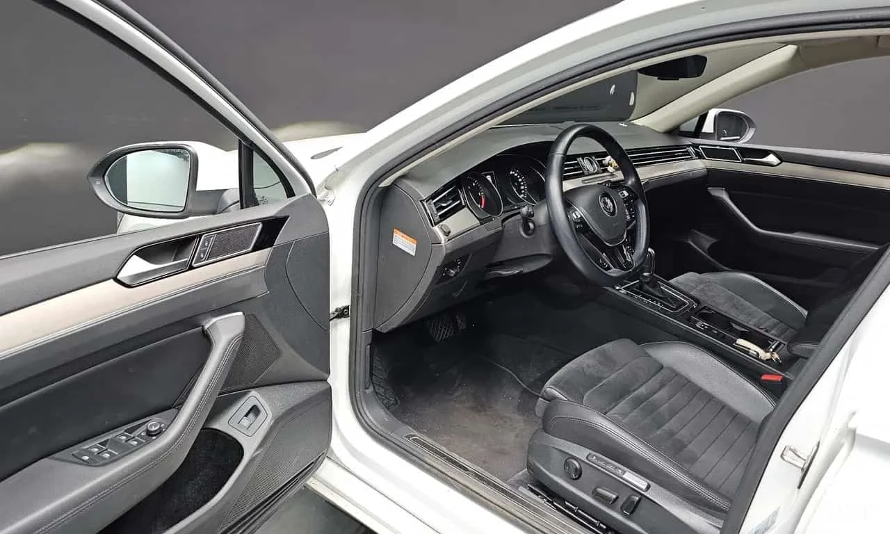 VW Passat * 2.0 TDI * ЦЕНА ДО БГ, снимка 5 - Автомобили и джипове - 56636782