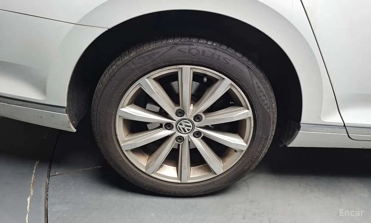 VW Passat * 2.0 TDI * ЦЕНА ДО БГ, снимка 17 - Автомобили и джипове - 56636782