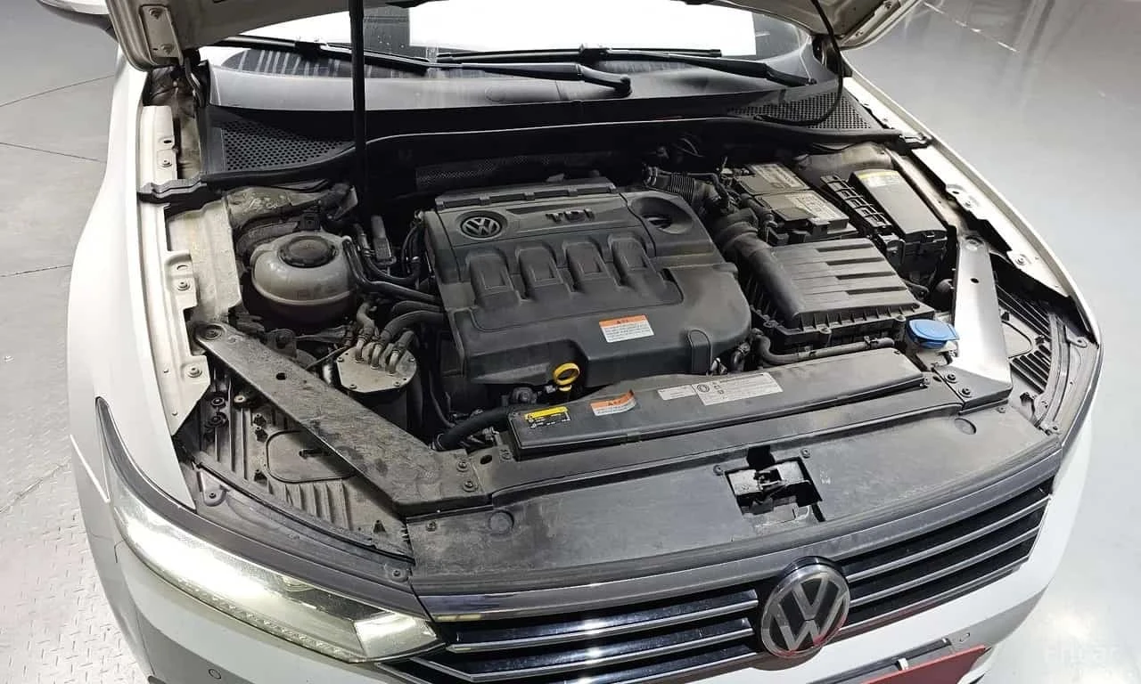 VW Passat * 2.0 TDI * ЦЕНА ДО БГ, снимка 16 - Автомобили и джипове - 56636782
