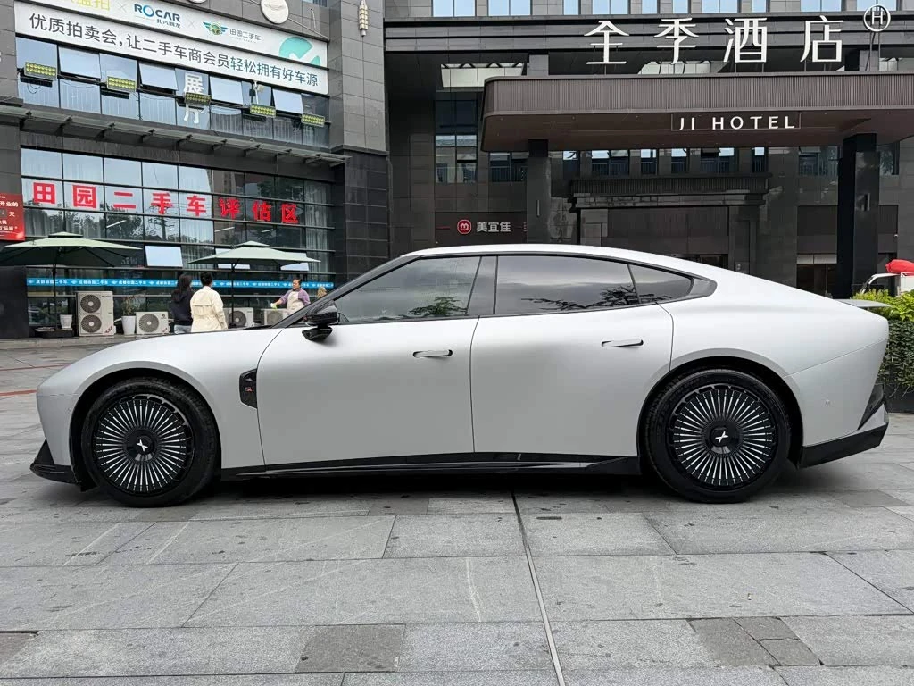 Xpeng P7 Roc Wing Edition, снимка 3 - Автомобили и джипове - 56697237