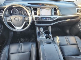 Toyota Highlander XLE /CARFAX /Кожа/Подгрев/4х4/Панорама, снимка 9