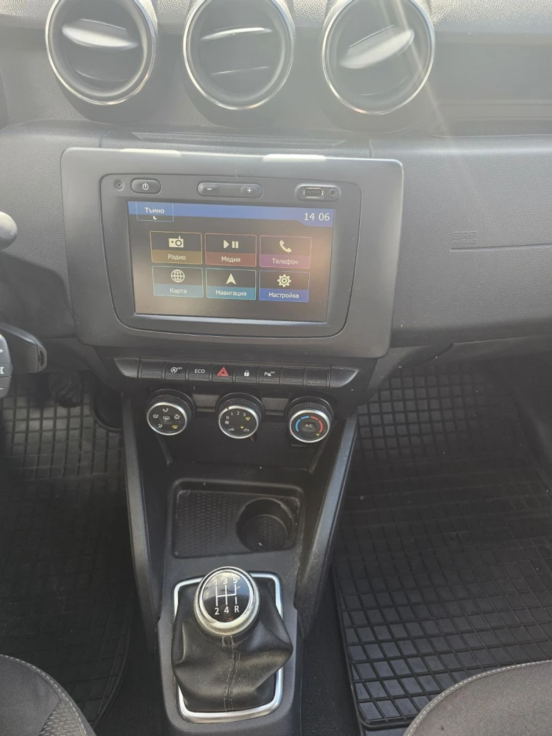 Dacia Duster 1.6 TCe 115hp LPG* 4x2, снимка 9 - Автомобили и джипове - 52009178