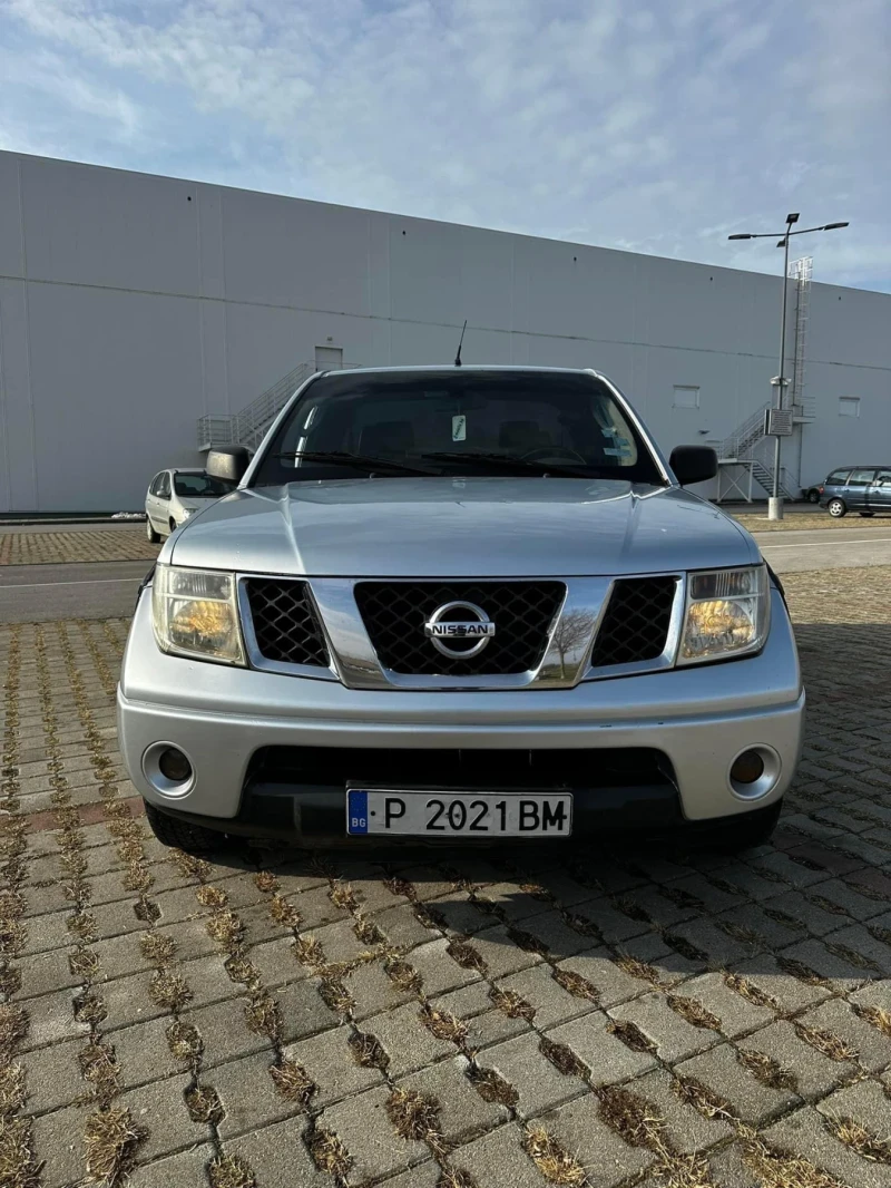 Nissan Navara, снимка 7 - Автомобили и джипове - 52416815