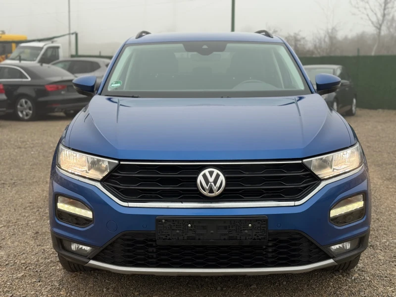VW T-Roc 2.0-150к.с-Нави, Автомат, Камера, Подгрев, снимка 3 - Автомобили и джипове - 52996278