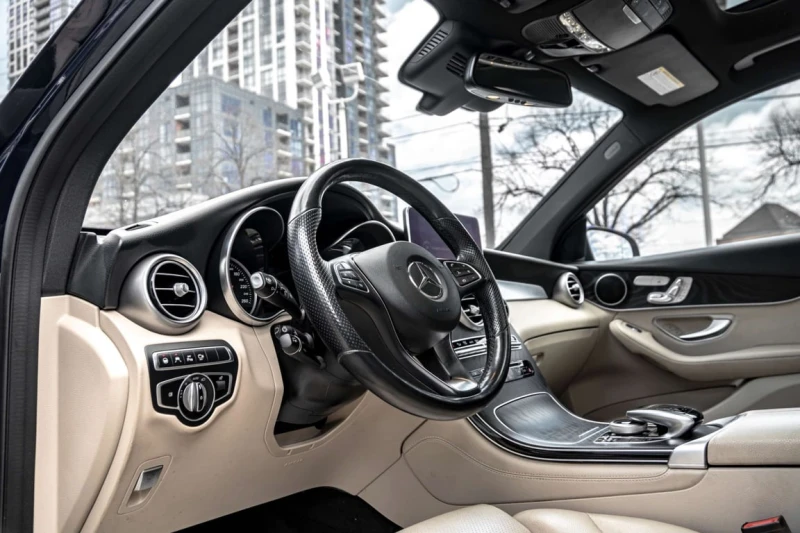 Mercedes-Benz GLC 300 4M  CARFAX, снимка 9 - Автомобили и джипове - 53188280