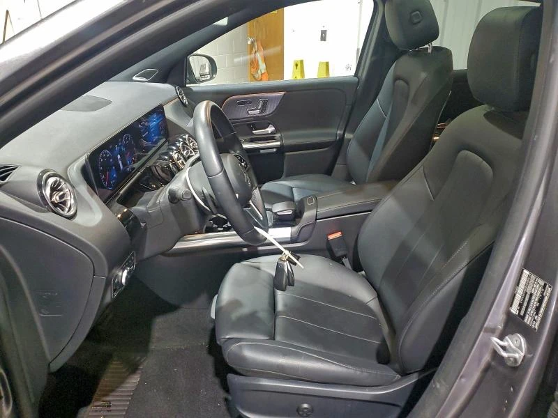 Mercedes-Benz GLA 250 2.0L 4 All wheel drive, снимка 12 - Автомобили и джипове - 52906380