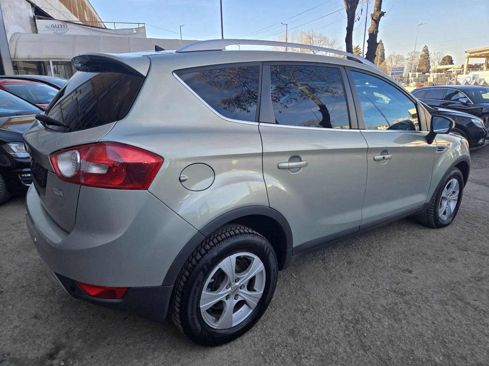 Ford Kuga  - изображение 3