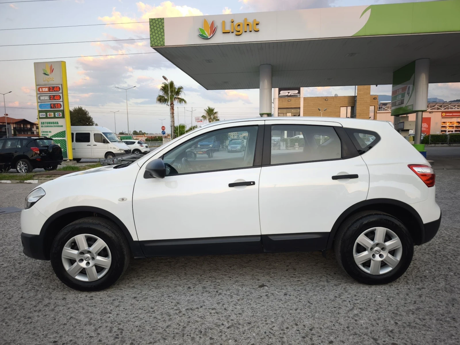 Nissan Qashqai 1.5dci 110kc НАВИ !! - изображение 6