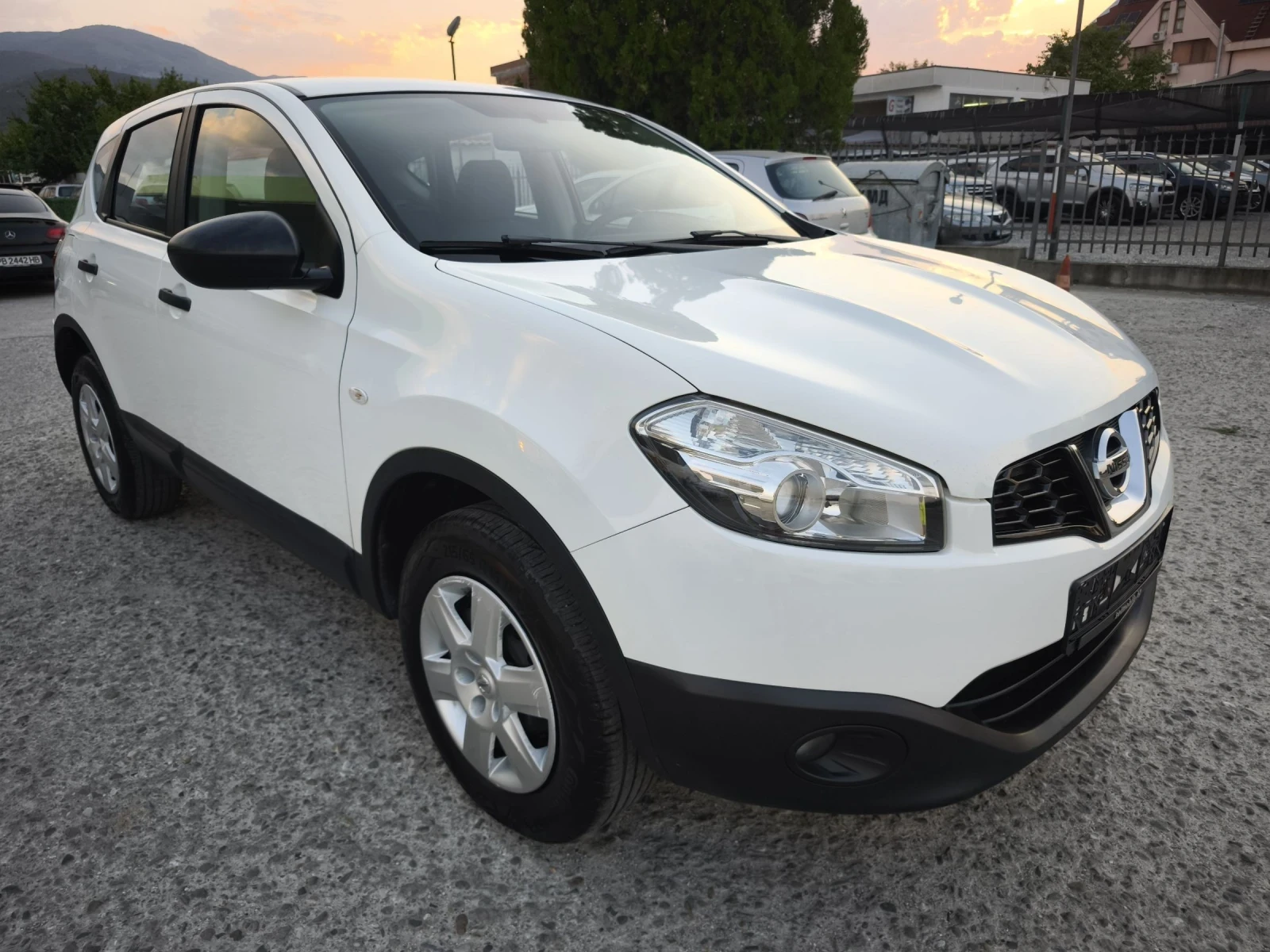 Nissan Qashqai 1.5dci 110kc НАВИ !! - изображение 3