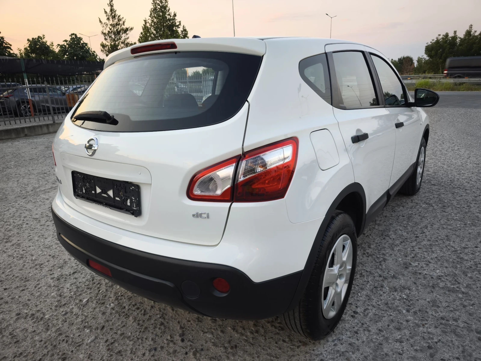 Nissan Qashqai 1.5dci 110kc НАВИ !! - изображение 4