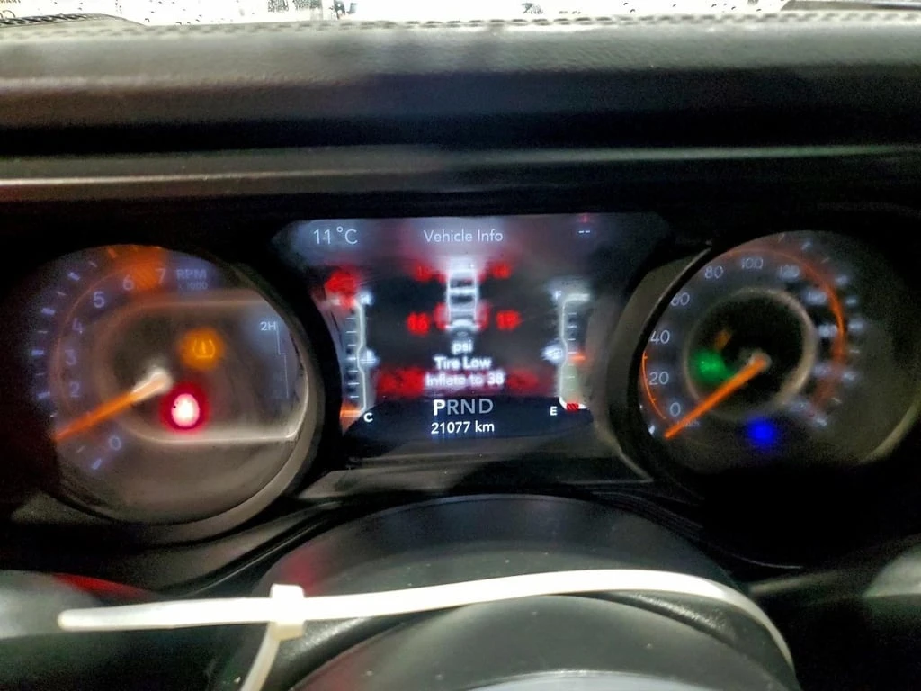 Jeep Wrangler * SAHARA * CARFAX * ��� ������������ ������ | Mobile.bg � ����������� 9