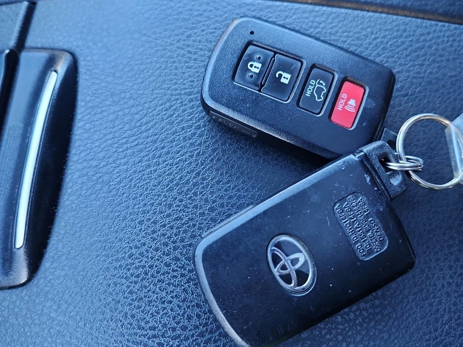 Toyota Highlander XLE /CARFAX /Кожа/Подгрев/4х4/Панорама - изображение 6