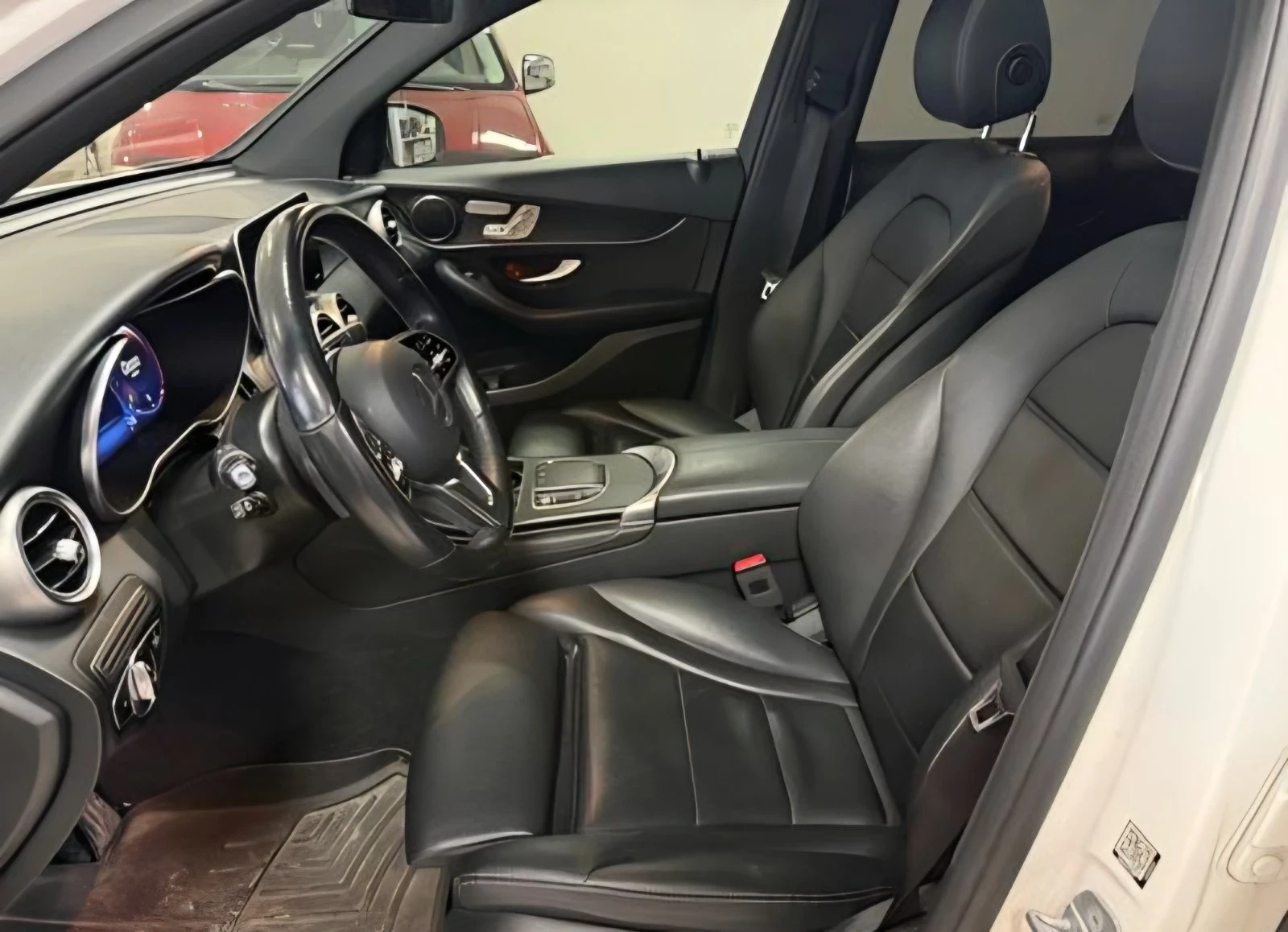 Mercedes-Benz GLC 300 AMG* Digital, снимка 7 - Автомобили и джипове - 54194059