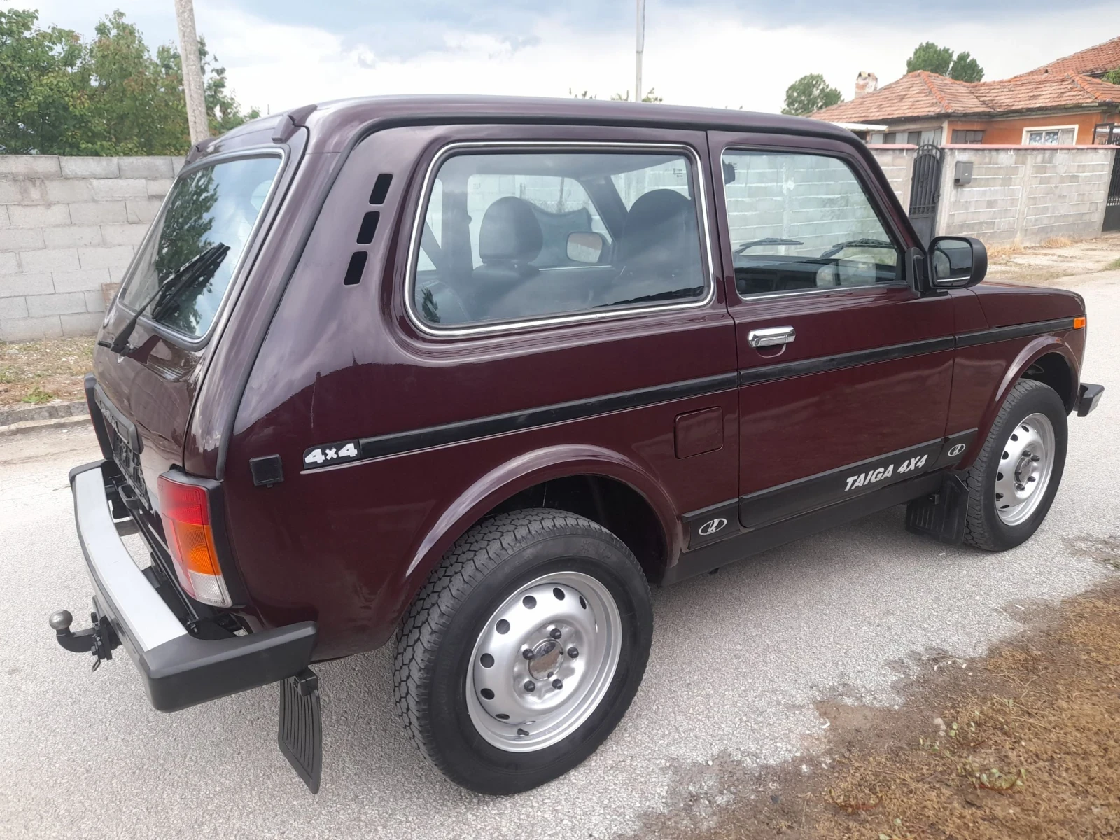 Lada Niva 4х4 1.7 i Газ, снимка 4 - Автомобили и джипове - 54742505