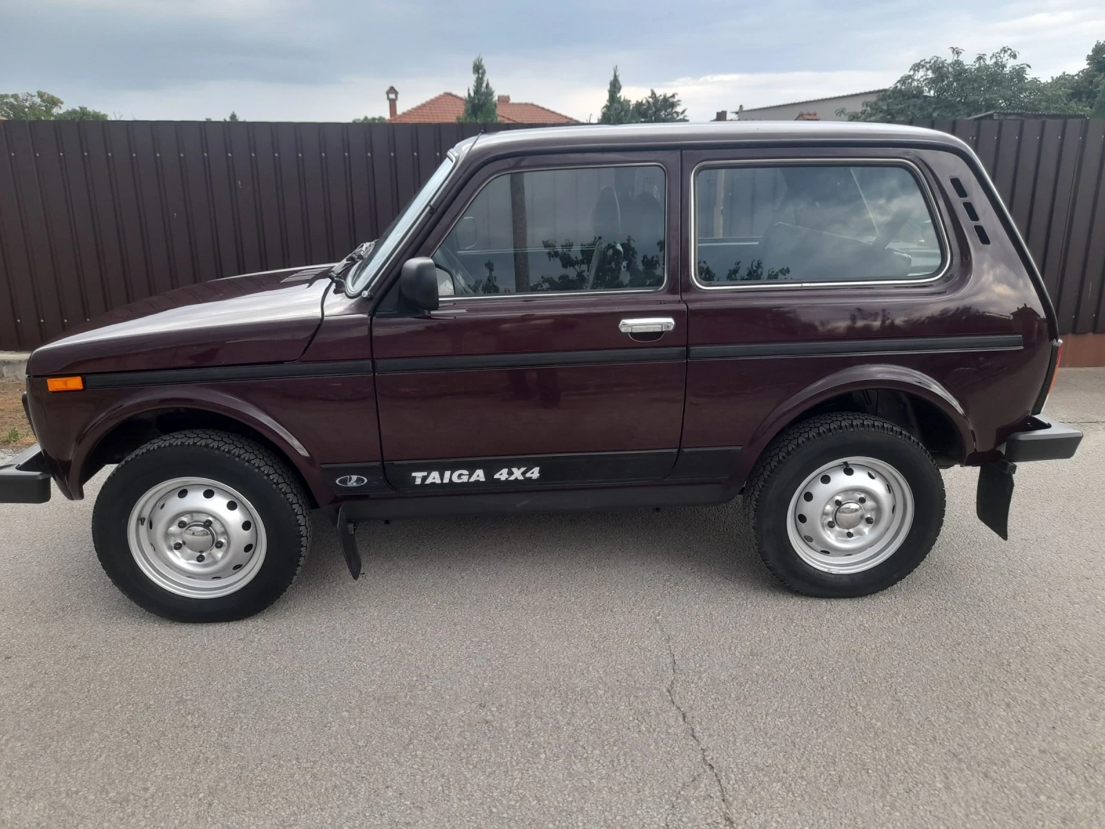 Lada Niva 4х4 1.7 i Газ, снимка 13 - Автомобили и джипове - 54742505