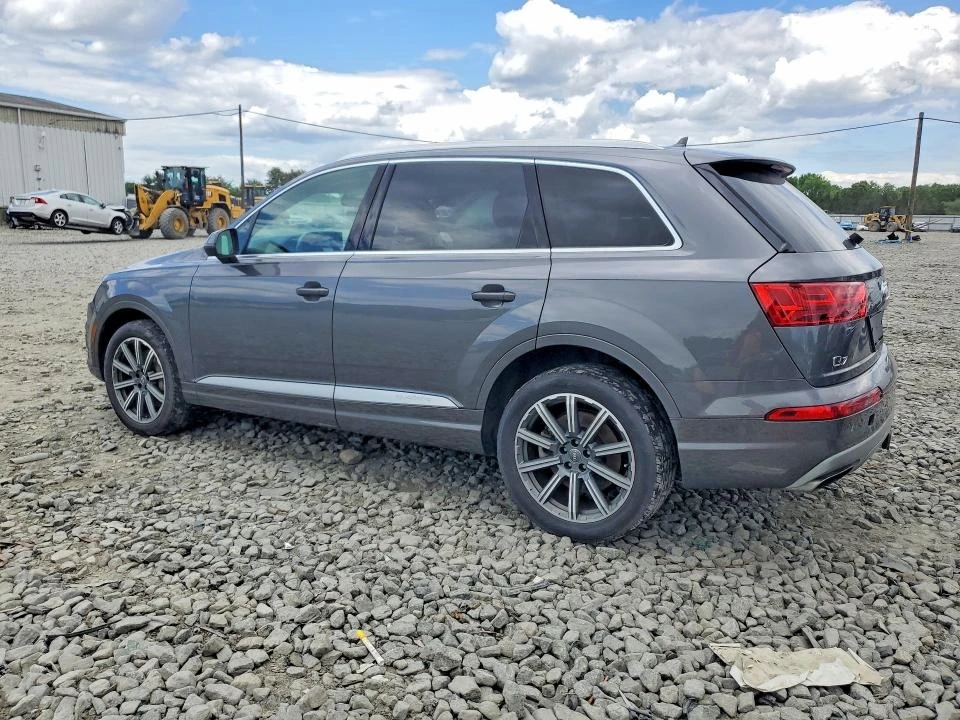 Audi Q7, снимка 2 - Автомобили и джипове - 54752696