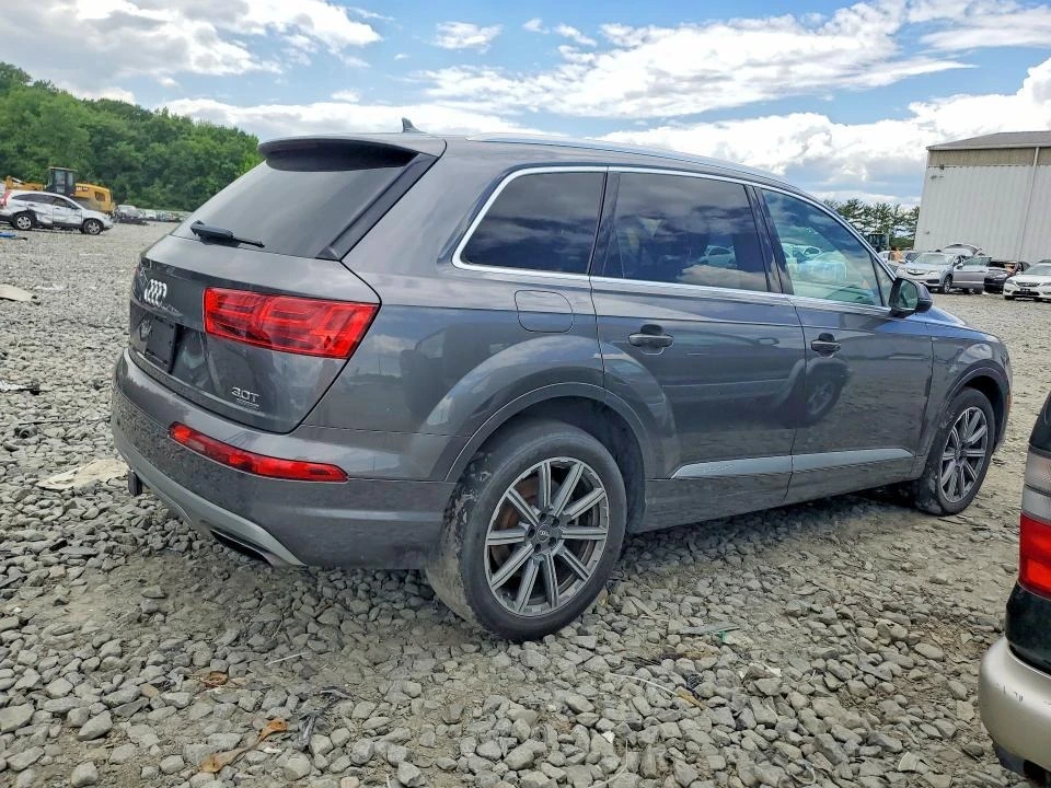 Audi Q7, снимка 3 - Автомобили и джипове - 54752696