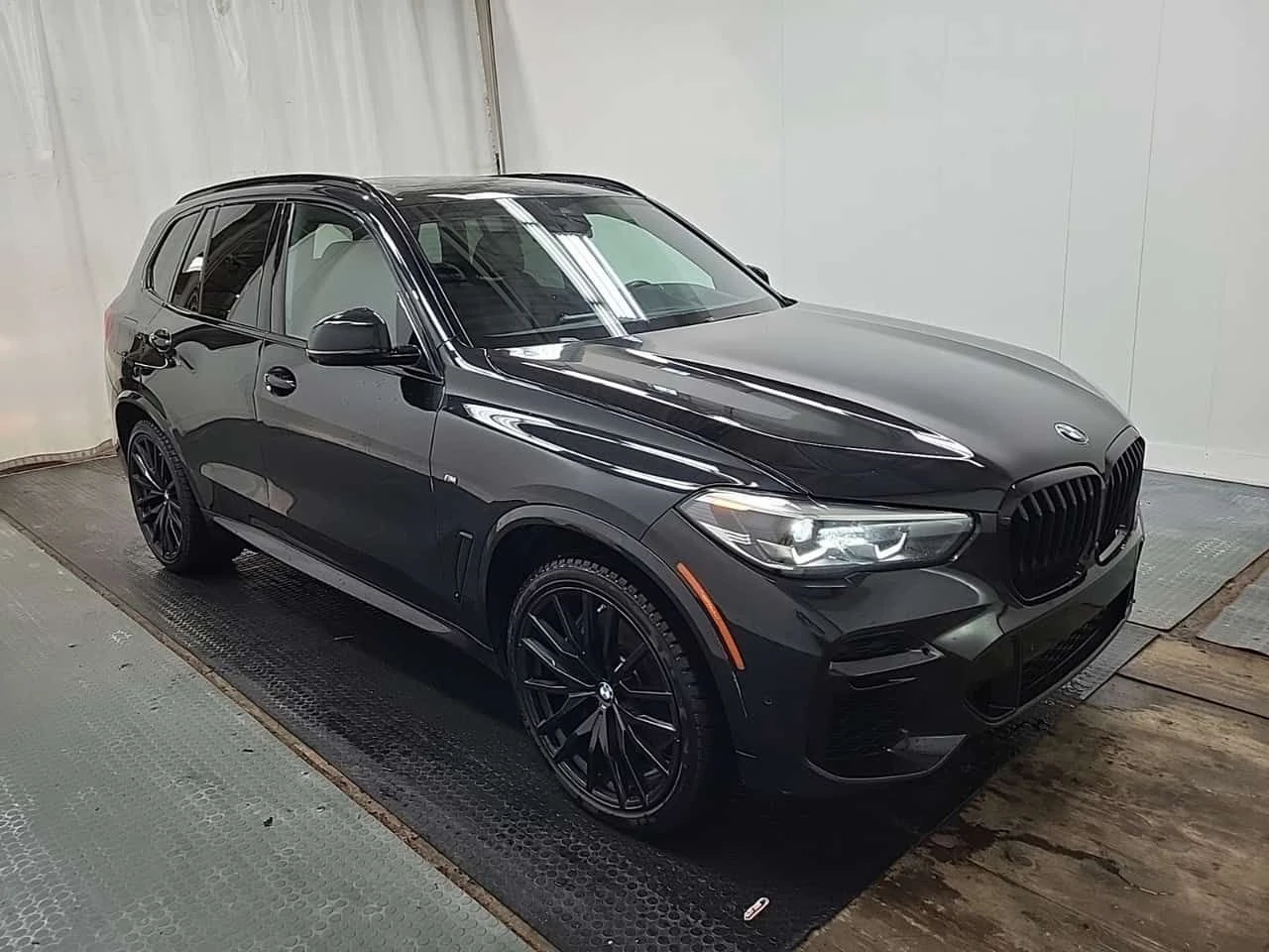 BMW X5 M50I| 360| HEAD-UP| PANO| AMBIENT, снимка 2 - Автомобили и джипове - 54794224