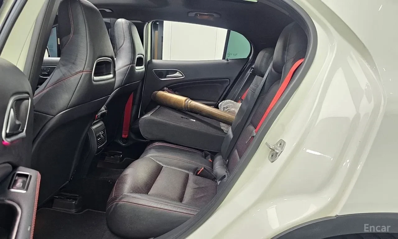 Mercedes-Benz GLA 45 AMG 4MATIC* ПОДГРЕВ* КАМЕРА* КЕЙЛЕС* , снимка 7 - Автомобили и джипове - 55370549