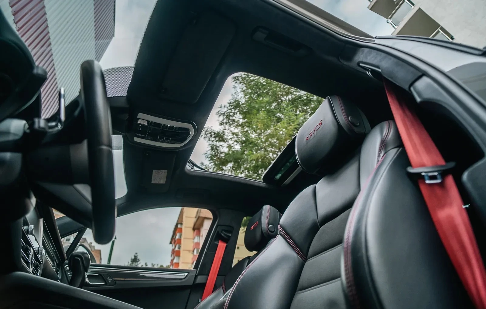 Porsche Macan GTS Sport Chrono, снимка 5 - Автомобили и джипове - 56067892