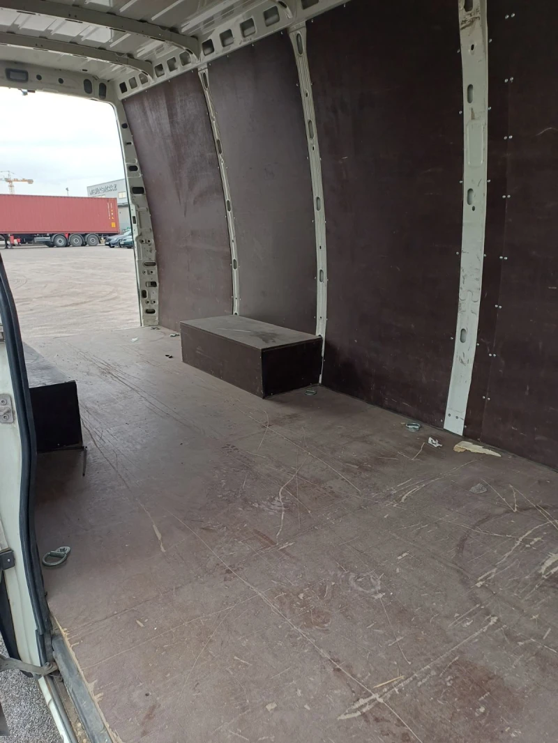 Iveco Daily 3.0d, 16m3, снимка 7 - Бусове и автобуси - 53125159