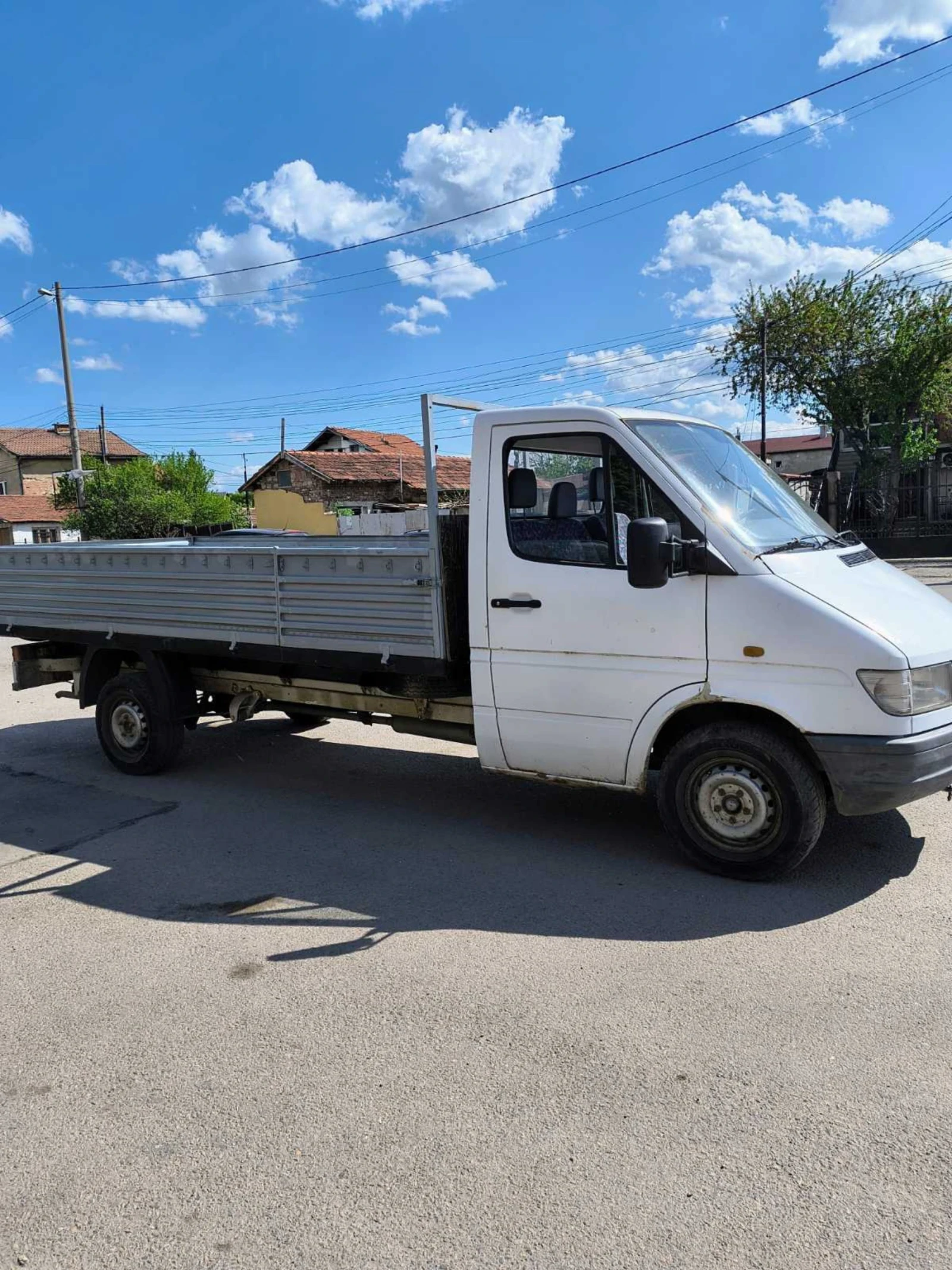 Mercedes-Benz 308 2.5 - изображение 5